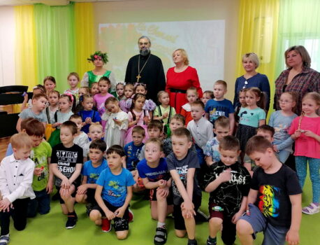 Пасхальный утренник в детском саду №19 Саянска